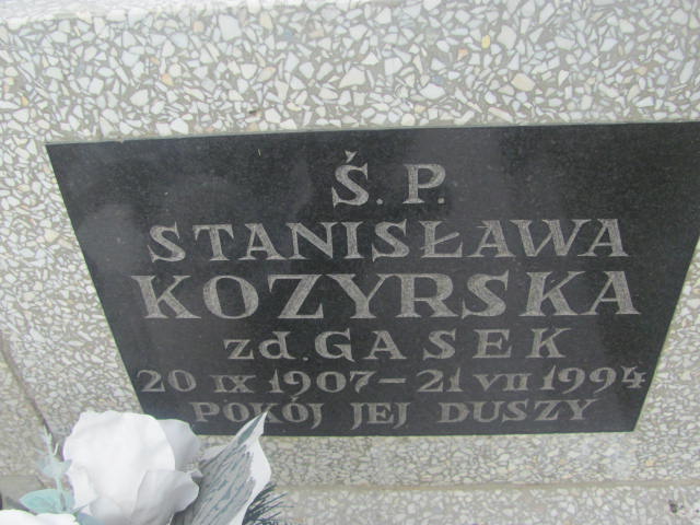 Stanisława Kozyrska 1907 Mrągowo - Grobonet - Wyszukiwarka osób pochowanych