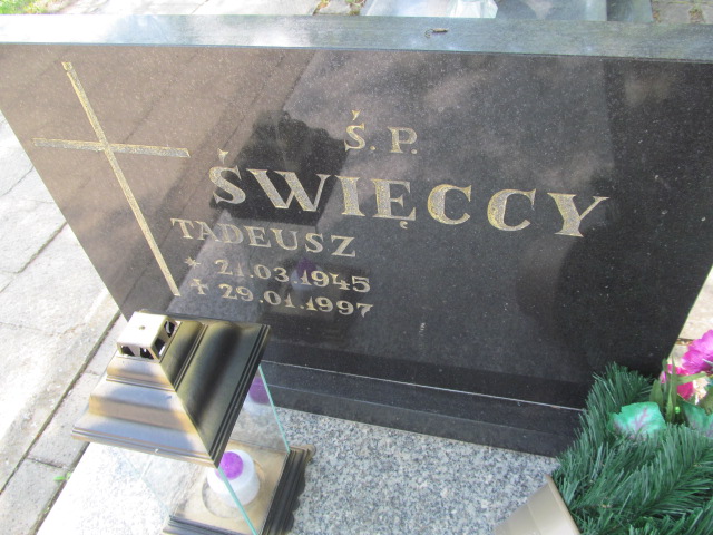 Tadeusz Święcki 1945 Mrągowo - Grobonet - Wyszukiwarka osób pochowanych