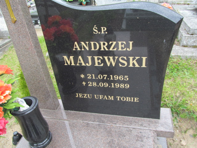 Andrzej Majewski 1965 Mrągowo - Grobonet - Wyszukiwarka osób pochowanych