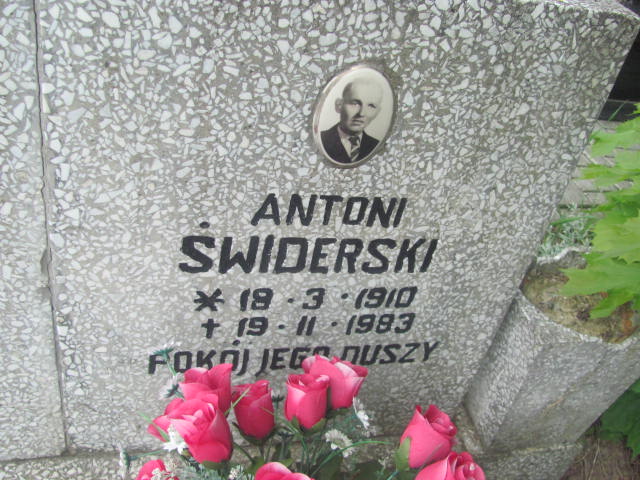 Urszula Adamowicz 1917 Mrągowo - Grobonet - Wyszukiwarka osób pochowanych