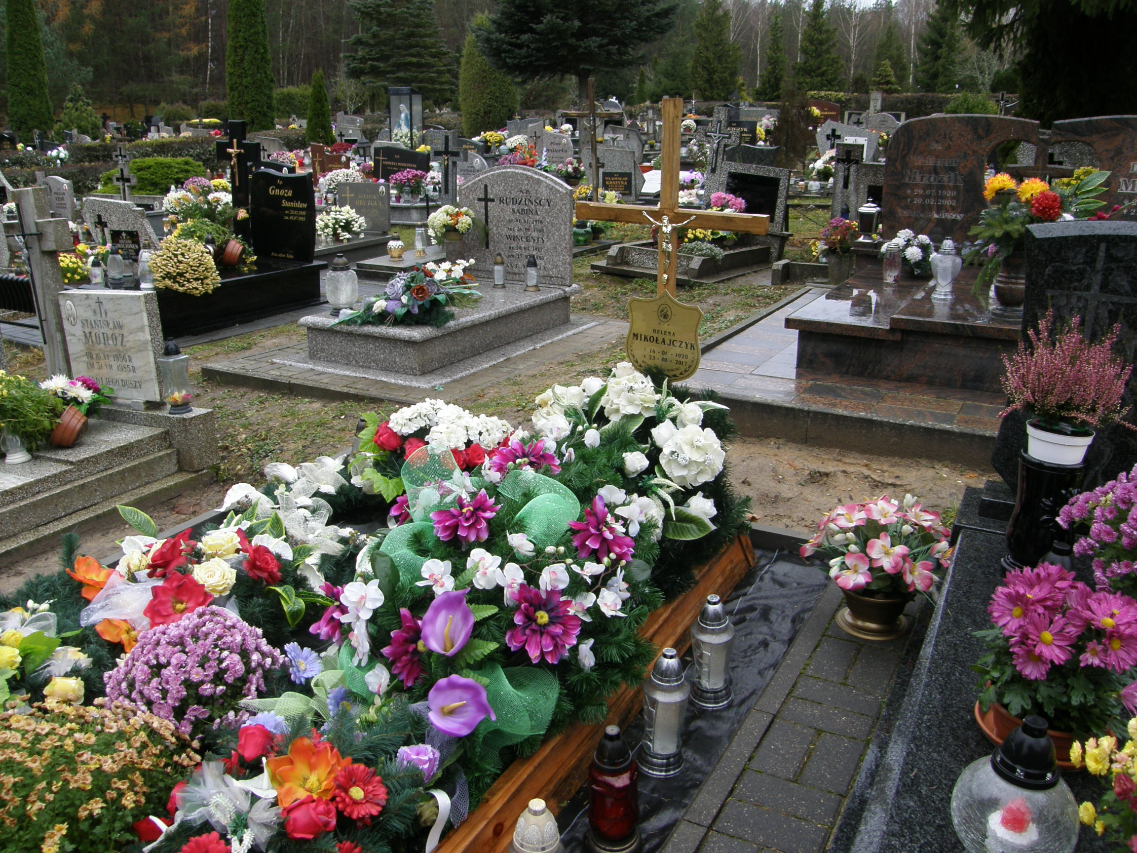 Grób Jerzy Świechowski