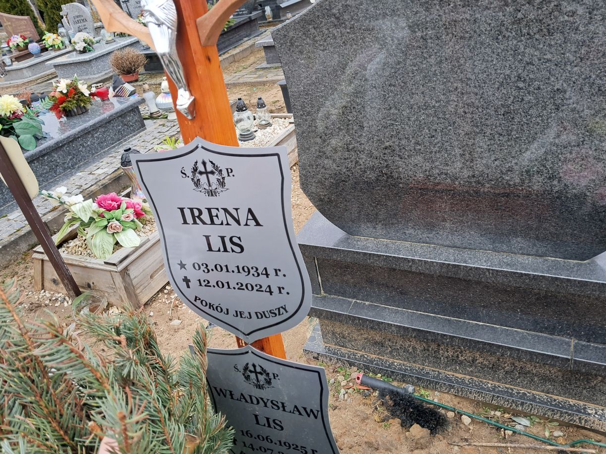 Irena Lis 1934 Mrągowo - Grobonet - Wyszukiwarka osób pochowanych
