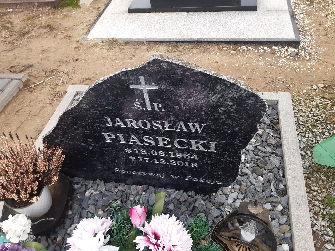 Jarosław Piasecki 1964 Mrągowo - Grobonet - Wyszukiwarka osób pochowanych