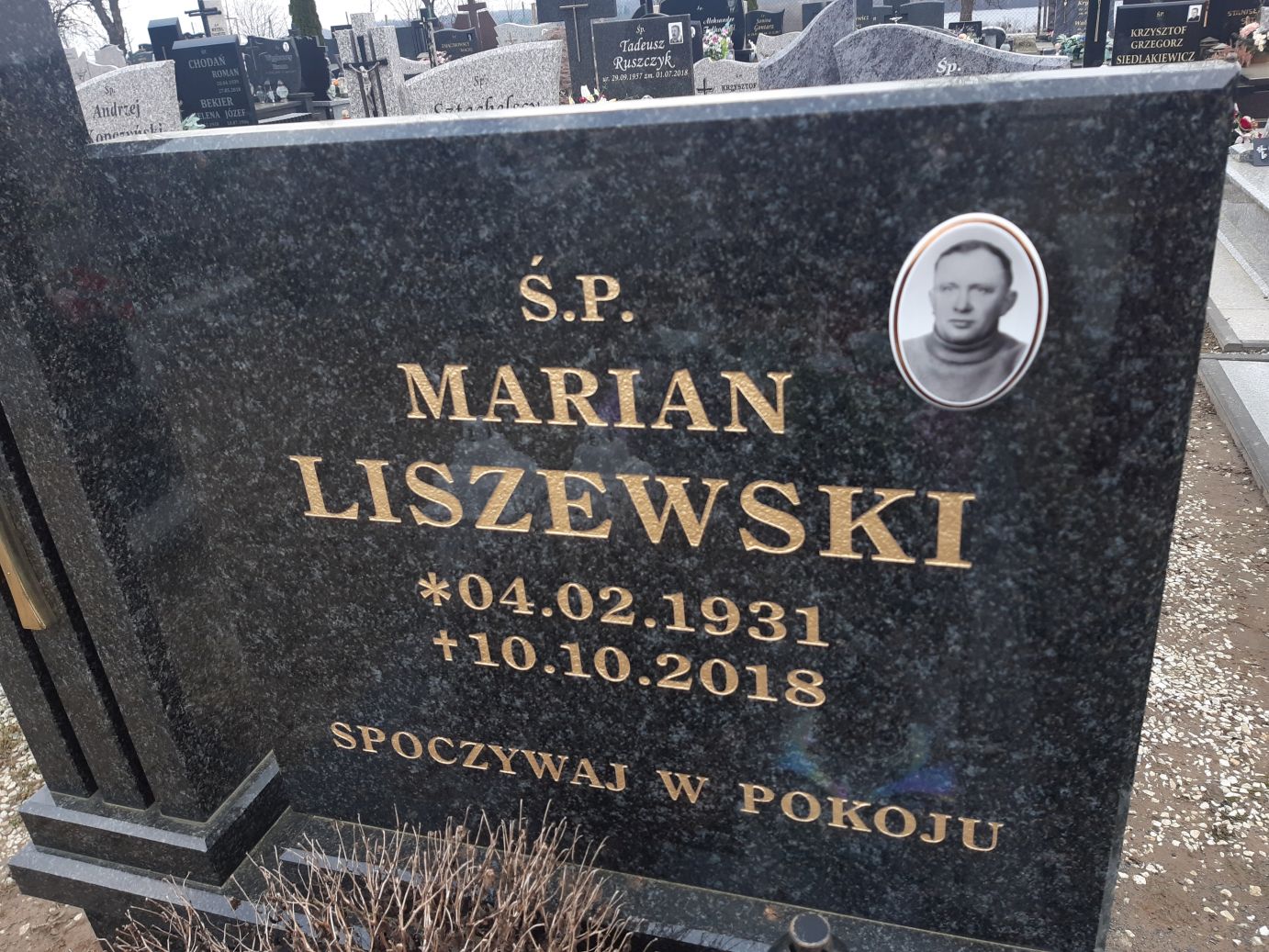 Marian Liszewski 1931 Mrągowo - Grobonet - Wyszukiwarka osób pochowanych